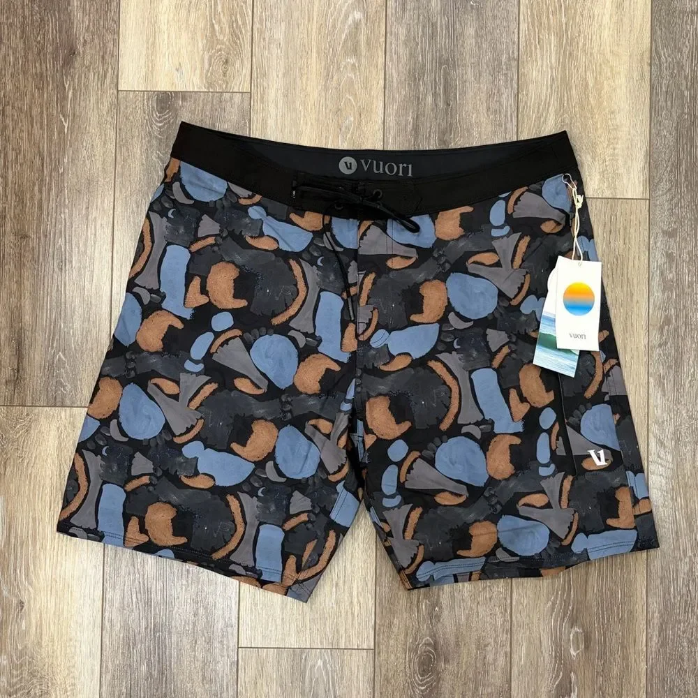Vuori Infinity Board Shorts Men's 34 NWT